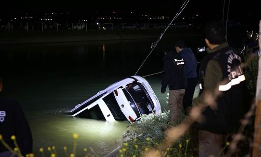 Li Rihayê otomobîlek ket kanala avê; cenazeyên 4 zarokan hatin dîtin