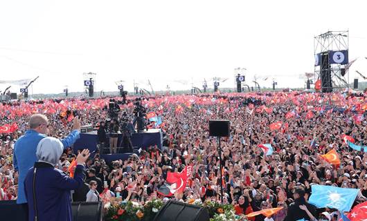 “We will win!” chant both sides of Turkey’s political spectrum ahead of elections
