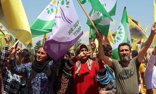 Rojava’da Yeşil Sol Parti’ye destek mitingi