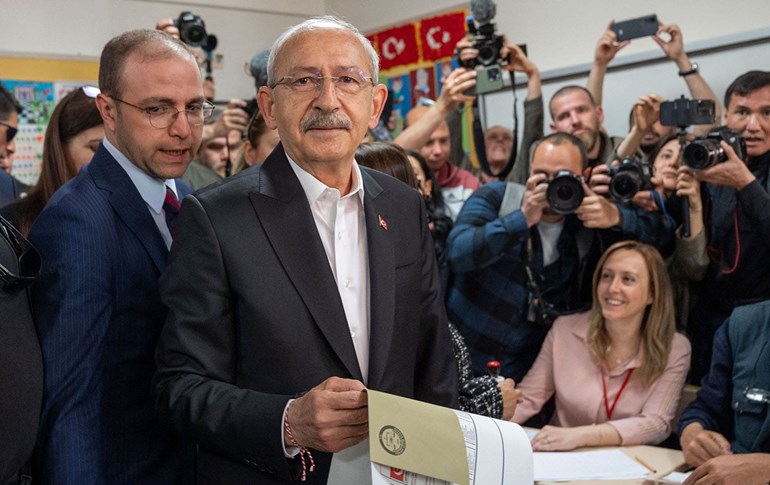 Turkey's Republican People's Party (CHP) Chairman and Presidential candidate Kemal Kilicdaroglu casts his ballot to vote on May 14, 2023. Photo: Bulent Kilic/AFP