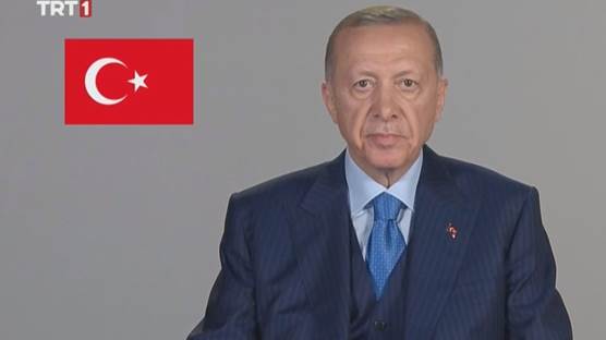 Recep Tayyip Erdogan şeva borî di TRTê de bo gera duyemîn a hilbijartina serokomariyê axaftina xwe ya propagandayê kir.