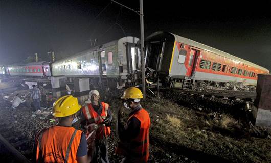 Hindistan'da tren kazası / Foto: Associated Press