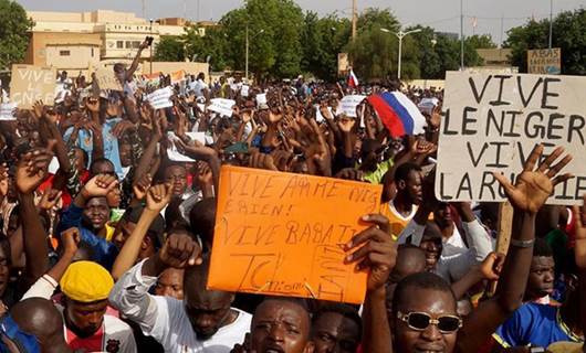 Nijer'de cuntanın çağrısıyla darbe destekli gösteri