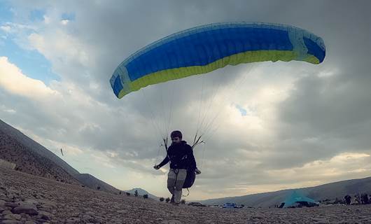 Paragliding takes off in Erbil’s breathtaking mountains