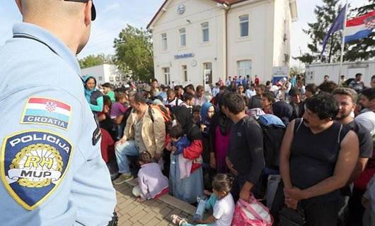  Hırvatistan göçmenlere karşı tedbirlerini arttırdı
