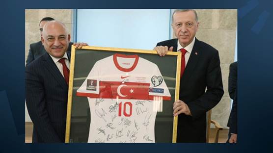 Türkiye Cumhurbaşkanı Recep Tayyip Erdoğan ve TFF Başkanı Mehmet Büyükekşi