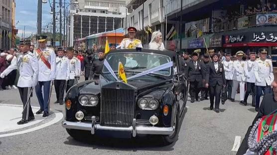 Asya’nın en zenginlerinden biri olan Brunei Prensi Abdul Mateen, nişanlısı Anisha Rosnah binti Adam ile evlendi