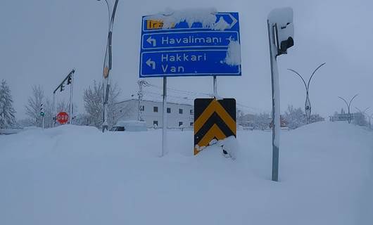 Heavy snowfall blankets southeastern Turkey, cutting off villages