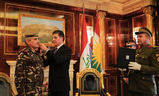 President Barzani promotes five Peshmerga officers