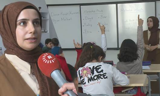 AMED - Li dibistaneke taybet zêdetirî 400 xwendekarî dersa Kurdî dixwînin