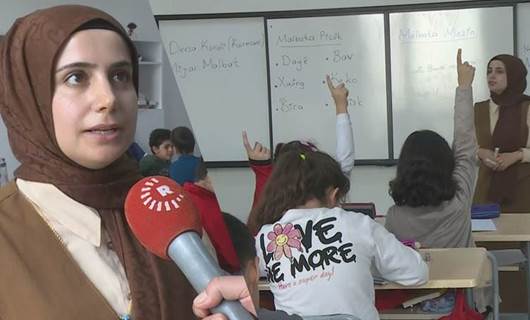 DİYARBAKIR – Bu okulda 400'den fazla öğrenci Kürtçe dersini tercih etti
