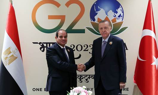 Türkiye Cumhurbaşkanı Erdoğan, geçen eylül ayında Yeni Delhi'de düzenlenen G20 Liderler Zirvesi kapsamında, Mısır Cumhurbaşkanı Abdulfettah Sisi ile bir araya gelmişti. / AA