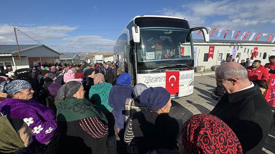 Ahıska Türkü 218 aile, kalıcı iskanları için Bitlis'in Ahlat ilçesine gönderildi