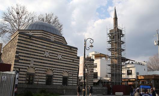 video: Restorasyona alınan Dört Ayaklı Minare'den görüntüler