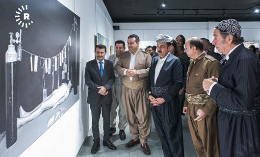 Fotoğraflarla Erbil’de tek salonda iki sergi