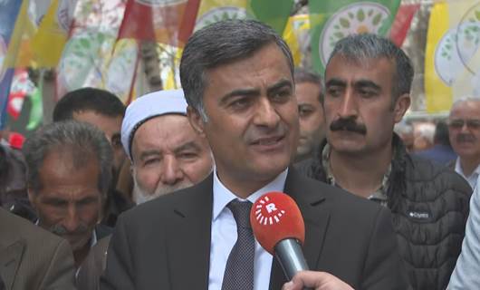 'We are not scared,' says Kurdish mayor following controversial election win