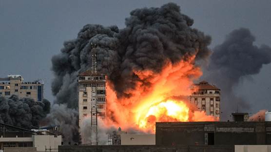 Gazze bombalanmaya devam ediyor - AA