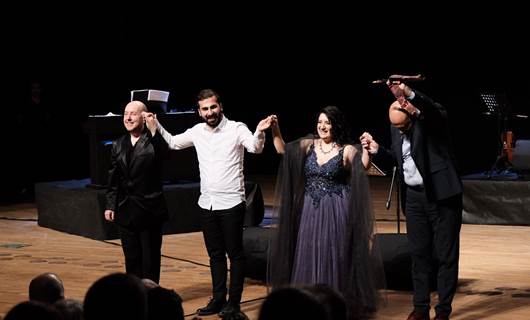 Pervin Chakar'ın konserine çok sayıda kişi katıldı - Foto: Qesim/Botan Times 