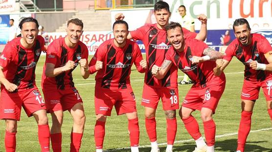 Vanspor FK, Ankara Demirspor'u 6-1 mağlup etti