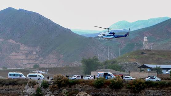 Reisi’yi taşıyan helikopter