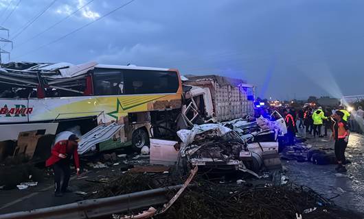 Mersin'deki zincirleme trafik kazasına karışan otobüsün şöförü tutuklandı