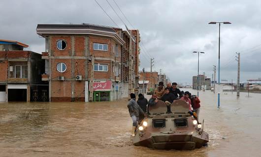 فریاکەوتنی ئێران: لە دوو مانگدا 61 کەس بە لافاو و هەورەبرووسکە گیانیان لەدەستداوە