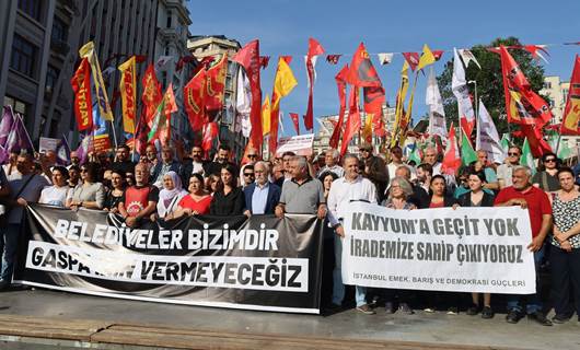 Hundreds rally in Istanbul against pro-Kurdish mayor dismissal, trustee appointment