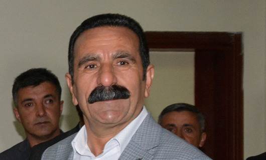 Turkish court hands down lengthy jail term for Kurdish mayor