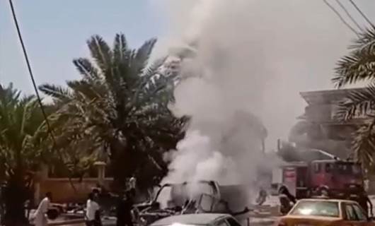 Deyrezor’da İran yanlısı milisleri taşıyan araçta patlama