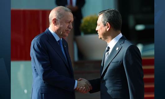 Hevdîtina Erdogan û Ozel: 'Helwesta MHPyê dê bandorê li ya Erdogan bike'