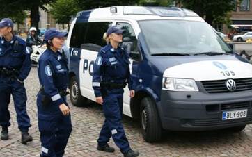شرطة فنلندية - (أ ف ب)