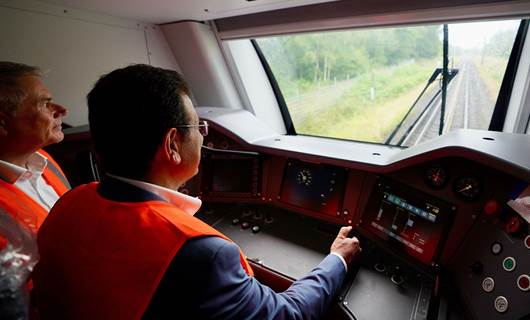İBB Başkanı İmamoğlu Almanya’da İstanbul için hızlı treni test etti. / Foto: ANKA