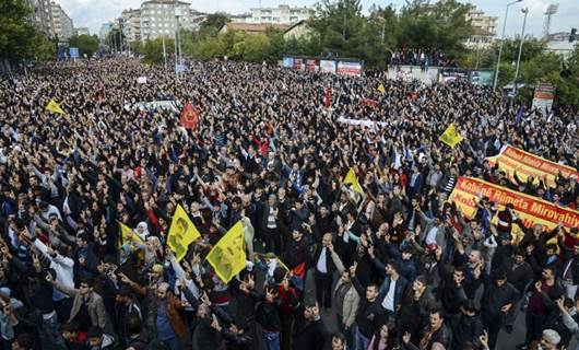 A protest in Turkey in support of the Kurdish city of Kobane on November 1, 2014. Photo: AFP