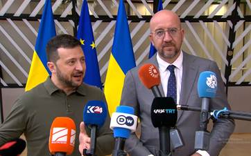 Ukrainian President Volodymyr Zelensky (L) speaking to Rudaw and other outlets next to top European Council President Charles Michel (L) ahead of European Council Summit at the EU headquarters in Brussels on June 27, 2024.