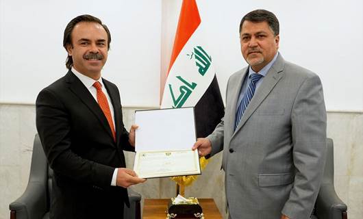 Iraq licenses first 1,000 MW solar power project