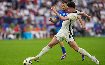 İngiltere Slovakya'yı 2-1 devirerek çeyrek finale yükseldi 