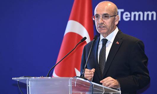 Türkiye Hazine ve Maliye Bakanı Mehmet Şimşek, İstanbul'da düzenlenen TÜSİAD Yüksek İstişare Konseyi Toplantısı'na katılarak konuşma yaptı. / AA