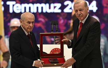 Erdoğan Beştepe'de MHP lideri Devlet Bahçeli ile görüştü